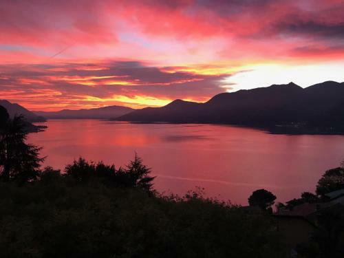 Apartamento Moderne Ferienwohnung Mit Traumseeblick Lago Maggiore