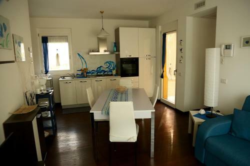 Lake View Apartment