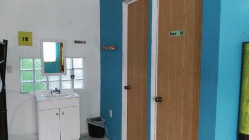 Hostal Oyster Hostel