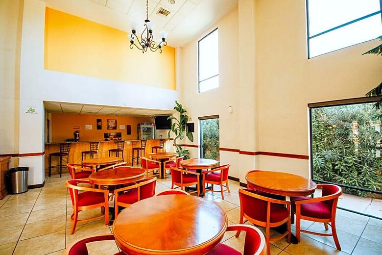 Hotel Consulado Inn