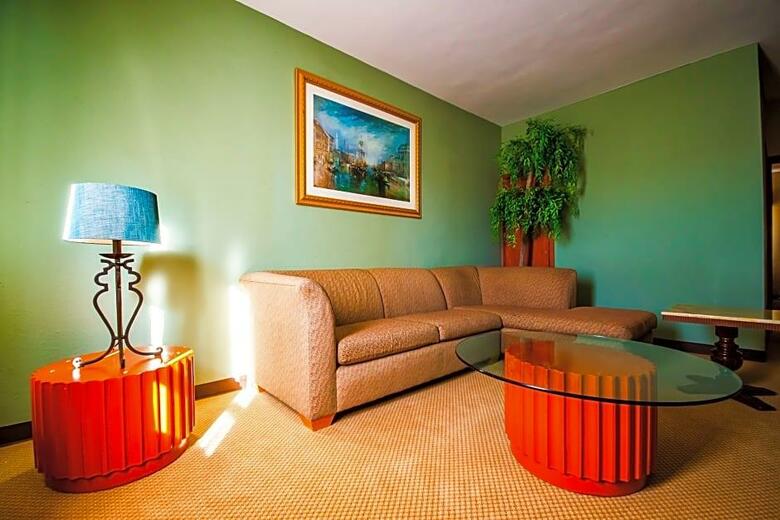 Hotel Consulado Inn