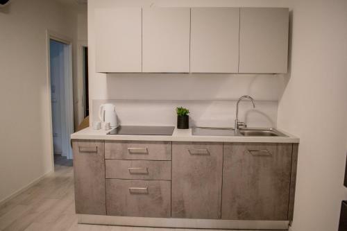 C� Rita Apartments