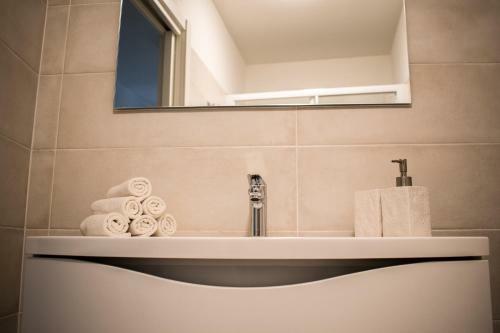 C� Rita Apartments