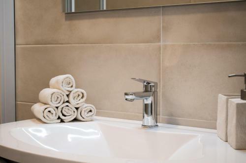 C� Rita Apartments