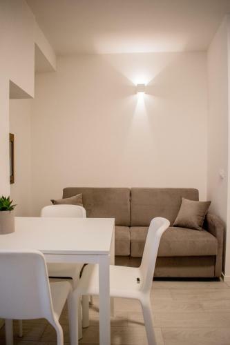 C� Rita Apartments