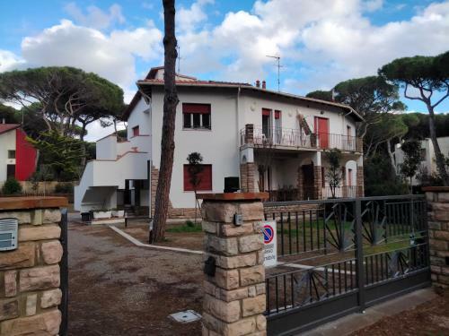 Apartamento Ester A Soli 150m. Dal Mare