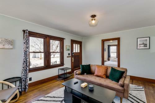 Cheerful 2 Bedroom House