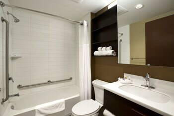 Hotel Microtel Inn & Suites By Wyndham Lloydminster