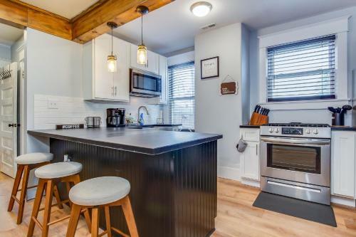 Guesthouse W/ Fast Wifi And Rv Parking