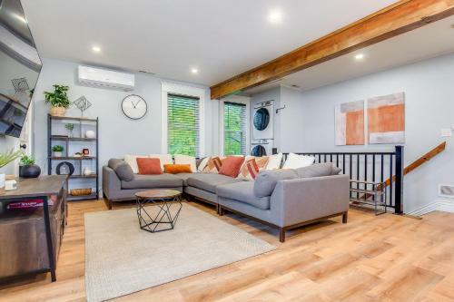 Guesthouse W/ Fast Wifi And Rv Parking