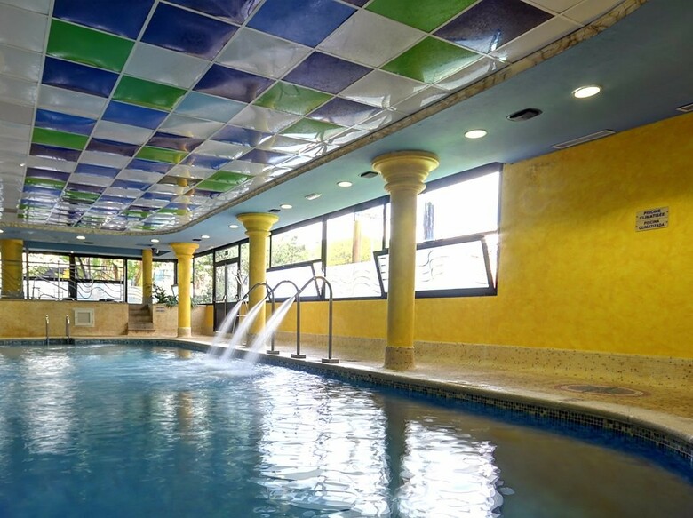 Apartamentos Turisticos Marina D�or 1� Linea