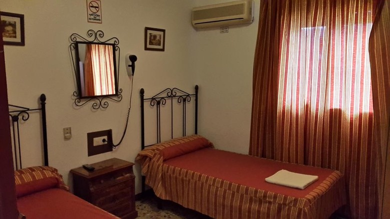 Hostal Pensi�n Los Faroles