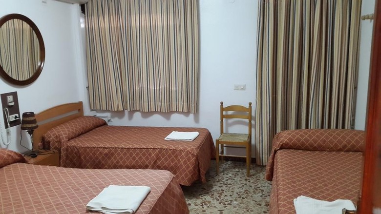 Hostal Pensi�n Los Faroles