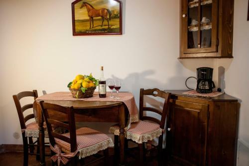 Agroturismo Agriturismo Le Case Di Civi