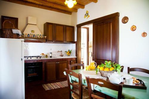 Agroturismo Agriturismo Le Case Di Civi