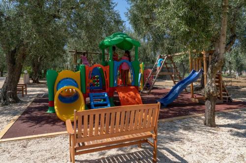 Ferienwohnung Ulivo Mit Pool Und Privatstrand