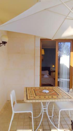 La Contessa Hotel