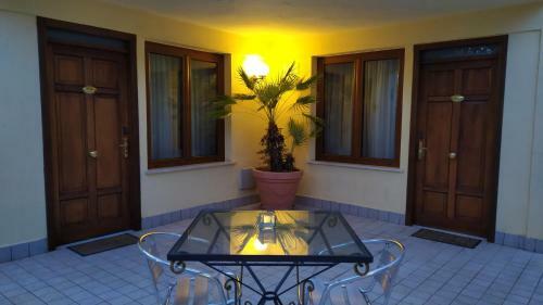 La Contessa Hotel