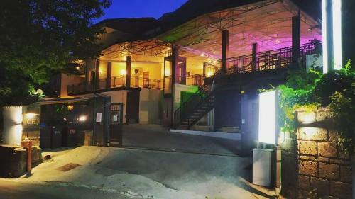 La Contessa Hotel
