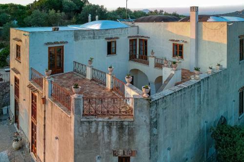 Villa Lubrense Luxury Home
