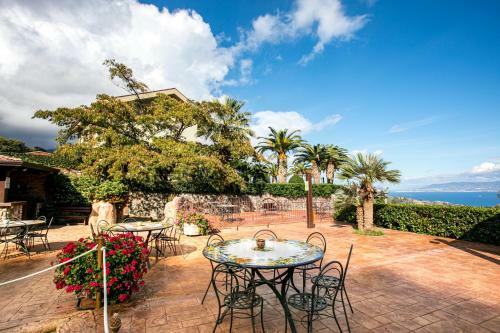 Lodge Le Casette Sull'albero Di Villa Alba