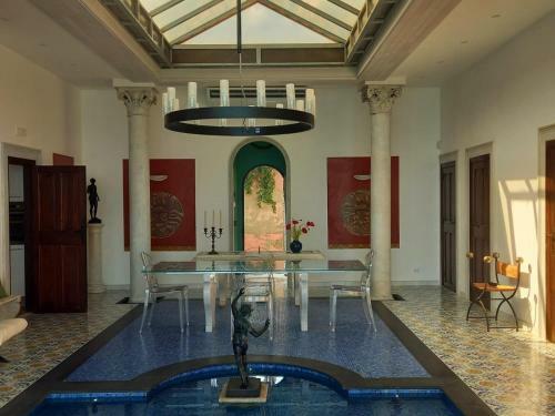 Villa The Cliff House