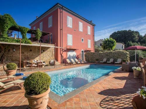 Beautiful Villa In Peccioli With Private Swimming Pool