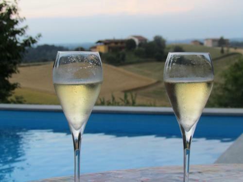 Riviera Delle Langhe Country House With A Pool