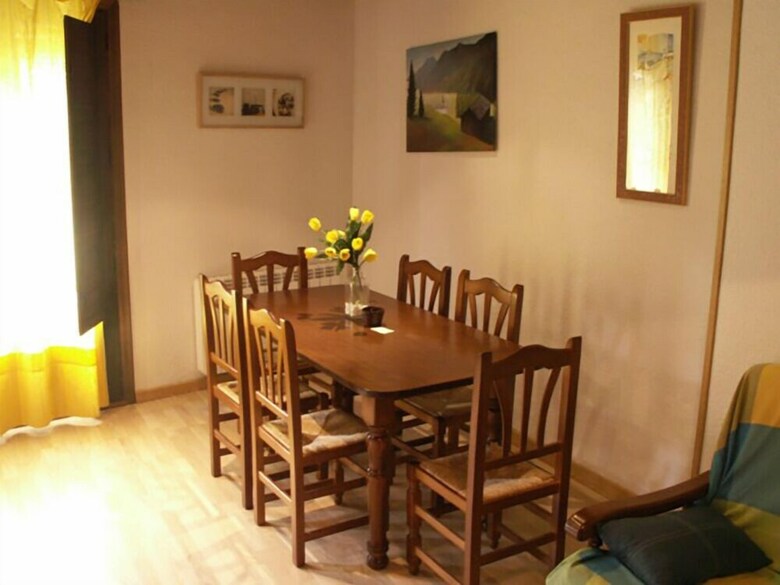 Apartamentos Alojamiento Tur�stico La Moneda De Huecar