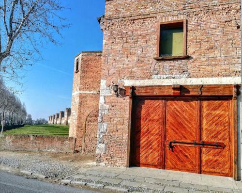 Hostal Medieval Palace - Private Luxurious Suite - Per La Dolce Vita