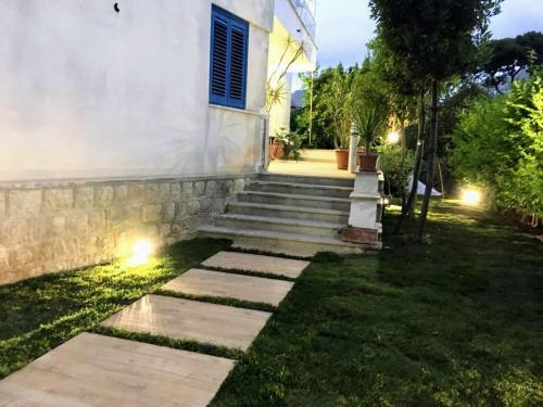 Mondello Beach The House With Green Lawns