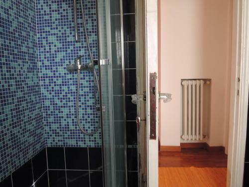 Hostal Naviglicenter