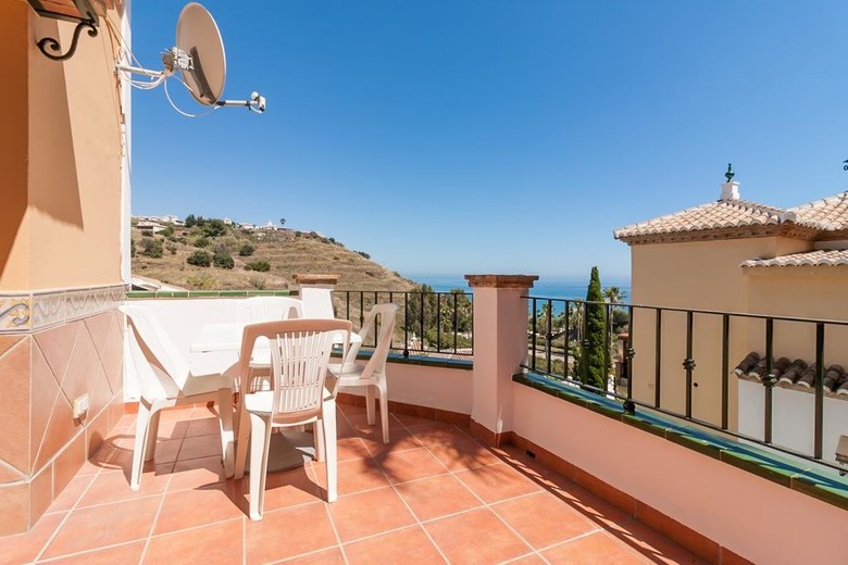 Villa Canovas Tamango Hill