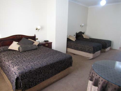 Australian Heritage Motor Inn