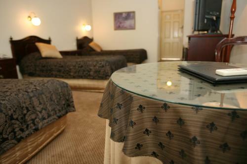 Australian Heritage Motor Inn