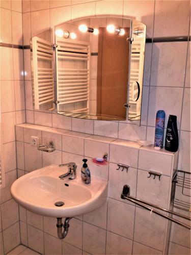 Apartamento Eine Sch�ne 3-zimmer-wohnung Mit Ostsee-zugang!