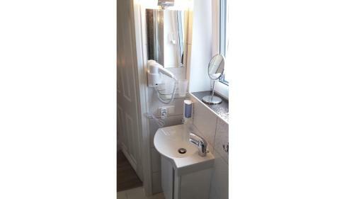 Hostal M�ller Residenz Zur S-bahn Karlsfeld