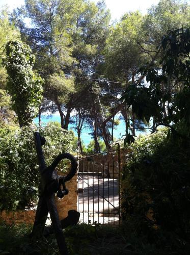 Hostal L'�ncora De Bar�