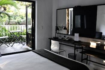 Hotel Las Casas B+b
