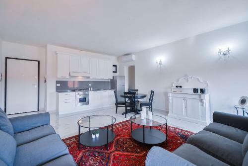 New Central Apartment