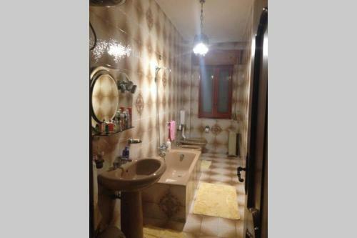 Apartamento Comodo Appartamento In Zona Centrale E Strategica.