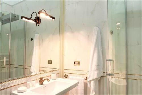 Bed & Breakfast Person� Palace Restyling
