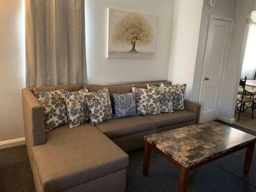 Royalty Home Remodeled Refreshing Worry Free And Quiet