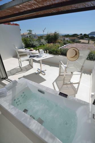 Hotel Calma Blanca