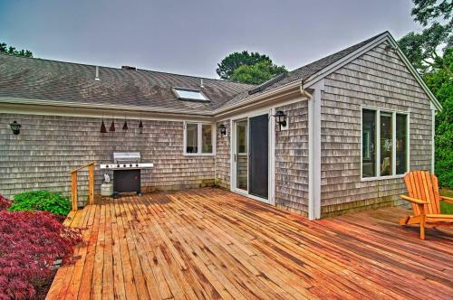 Cozy Chatham Retreat With Pond, 2 Mi To Beaches