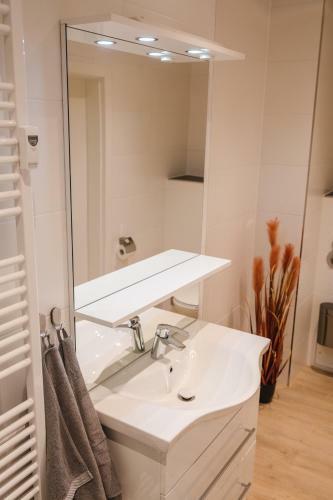 World Of Rooms - Apartment Paris