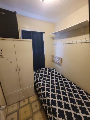 182 Bedrooms Near Fenway & Dowtown