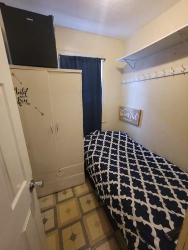 182 Bedrooms Near Fenway & Dowtown