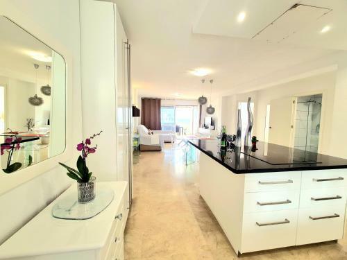 Sunrise Sea Views Eco Apartment With Swimming Pool