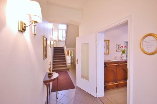 Das Kleine Hotel